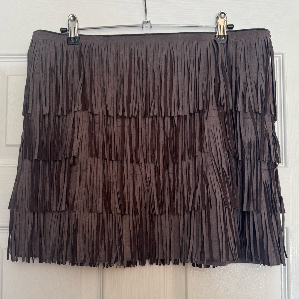 Grey Suede Fringe Skirt - Picture 3 of 4